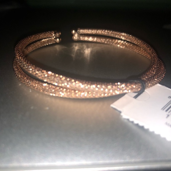 Express Rhinestone crisscross mesh cuff - Picture 10 of 13